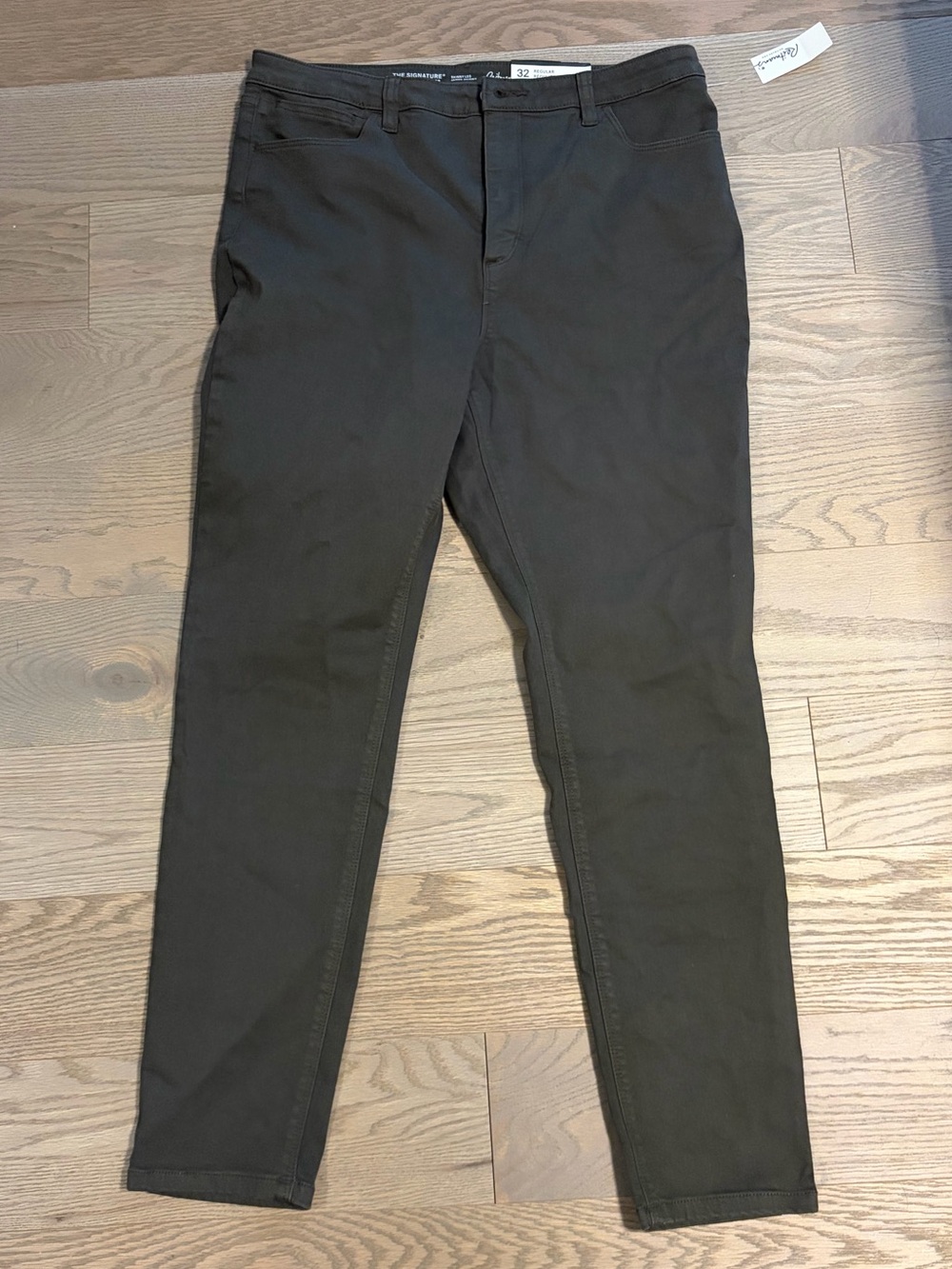Reitmans Skinny-Leg High-Rise Jean – The Signature® | Size 32 | Black Olive NWT